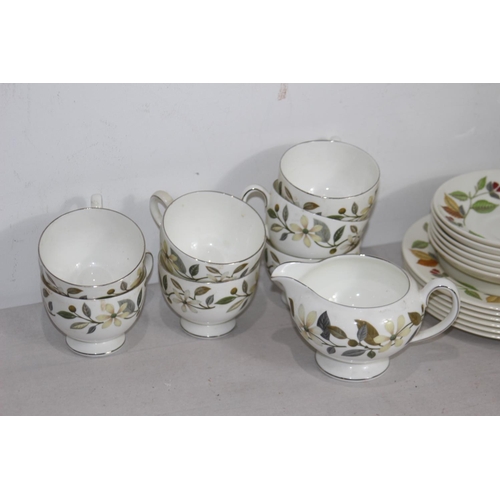 316 - LARGE QUANTITY OF WEDGWOOD CHINA