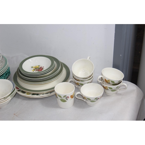 316 - LARGE QUANTITY OF WEDGWOOD CHINA