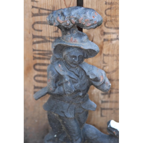 392 - VINTAGE WOODSMAN DOORSTOP
39CM