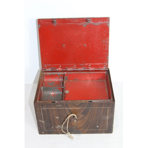 352 - VINTAGE CASH BOX WITH KEY
25 X 19CM