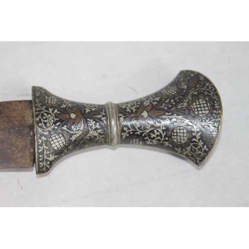 631 - VINTAGE ARABIAN DAGGER
45CM