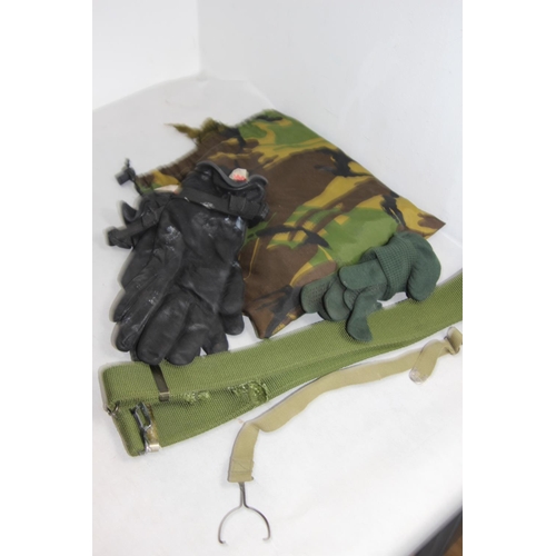 640 - BOX OF MILITARY ITEMS