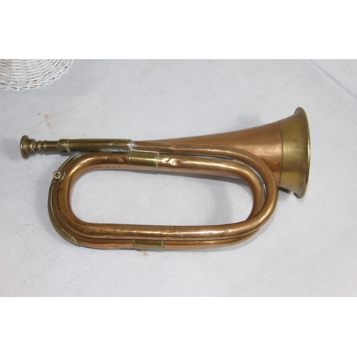 648 - 2 X CIVIL WAR HATS AND BUGLE