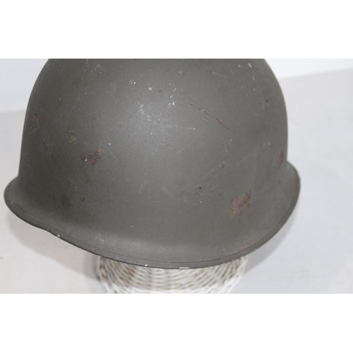 657 - WW2 BELGIUM HELMET