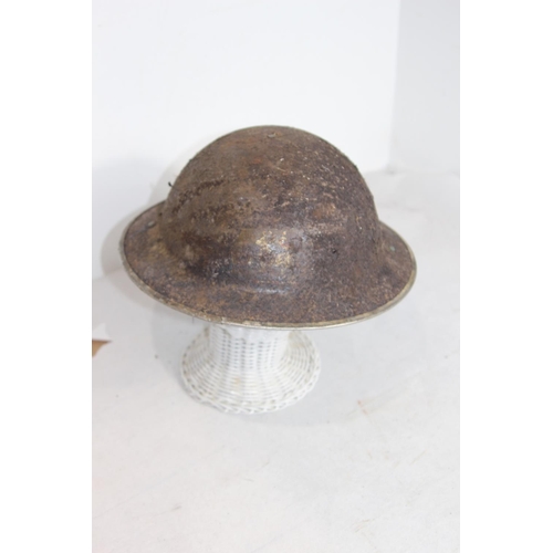 659 - WW2 BRODIE HELMET - SURREY REGIMENT - PASTROL LAMB