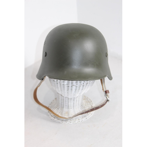 661 - WW2 GERMAN PEPPER-POT HELMET (ALLY)