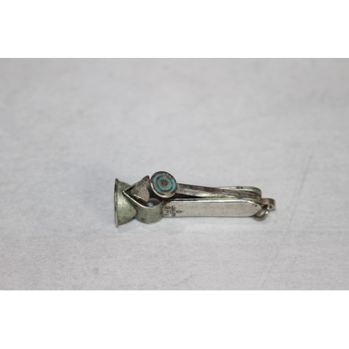 907 - SILVER CIGAR CUTTER - SWEDISH MARKED POSSIBLE SLIVER