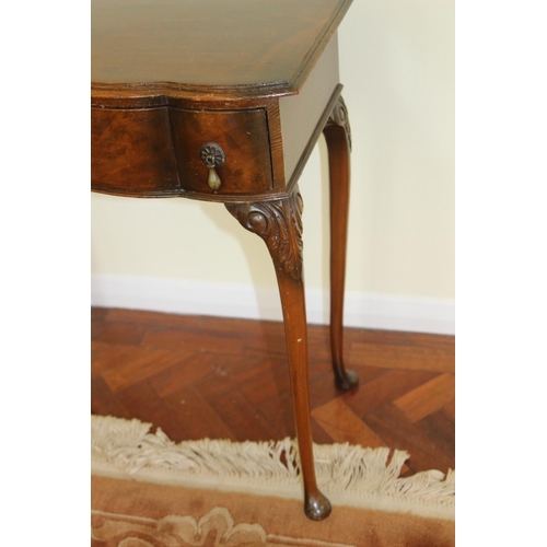 98 - VINTAGE WOODLAND BOW FRONTED SIDE TABLE
60 X 35 X 71CM