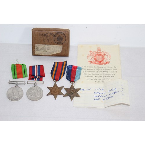 670 - WWII MEDALS