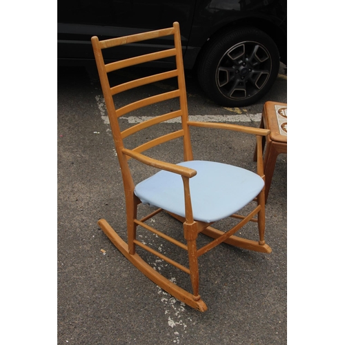 21 - SHAKER STYLE ROCKING CHAIR
97 X 50CM