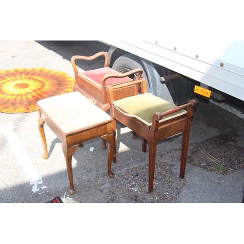 5 - 3 X PIANO STOOLS
57 X 63 X 37CM