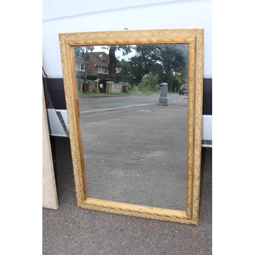 131 - LARGE ORNATE MIRROR
102 X 72CM