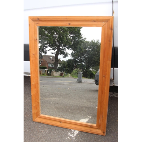 135 - PINE MIRROR
34 X 29CM