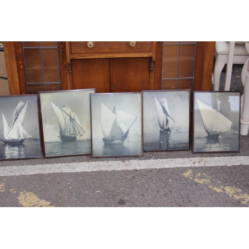 181 - 5 X BLACK AND WHITE SAILING BARGES PRINTS
41 X 34CM