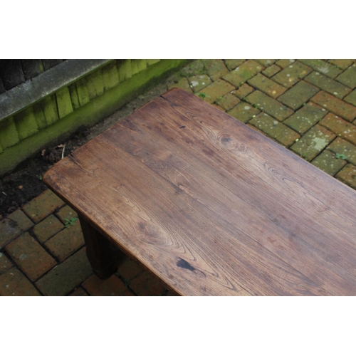 107 - OAK COFFEE TABLE
99 X 50 X 46CM