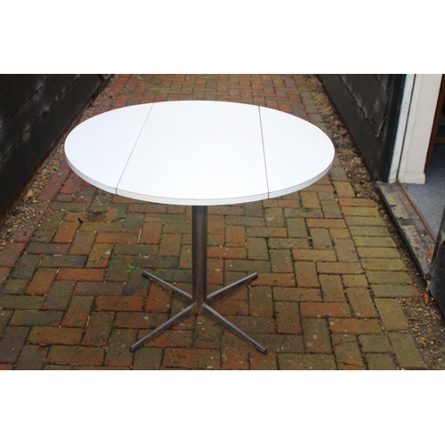 114 - RETRO DROP LEAF TABLE
90 X 47 X 73CM