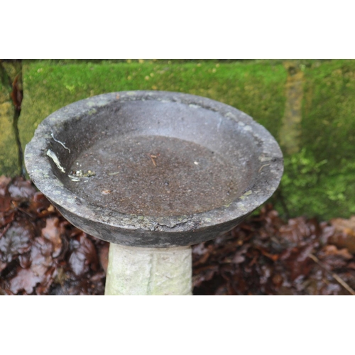 150 - BIRD BATH
42 X 37CM