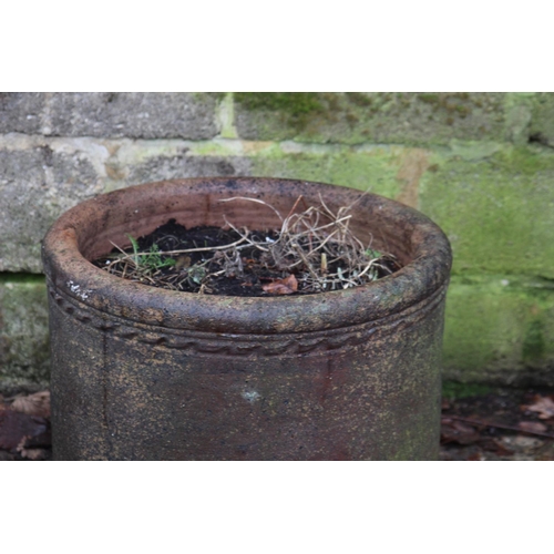 173 - LARGE GARDEN POT 
57 X 51CM