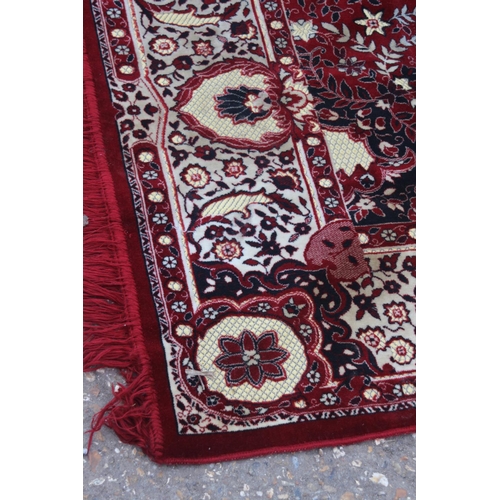 192 - VINTAGE RUG
252 X 157CM