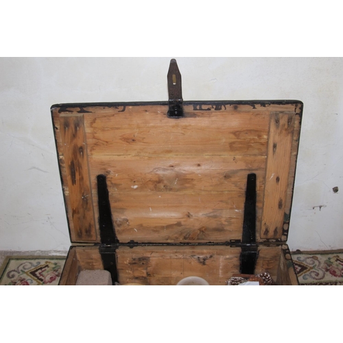 37 - VINTAGE WOODEN TRUNK AND CONTENTS 
77 X 53 X 42CM