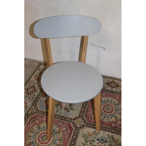 38 - RETRO TABLE AND PAIR OF CHAIRS 
54 X 72CM