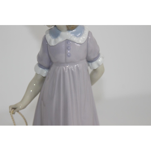 363 - LLADRO GIRL WITH DOLL ON CART
28CM