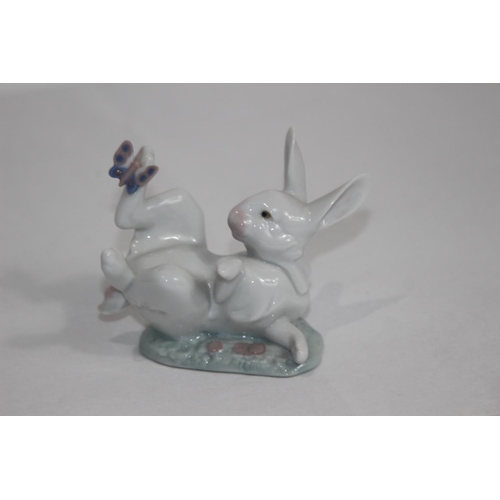 366 - 4 X LLADRO RABBIT FIGURES 
16CM