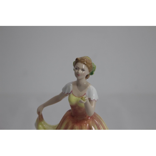 401 - ROYAL DOULTON FIGURE OF THE YEAR 1995 DEBORAH FIGURINE
21CM