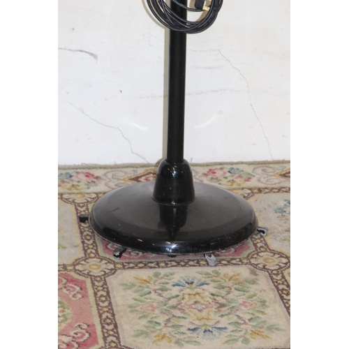 52 - RETRO INDUSTRIAL FAN
48 X 166CM