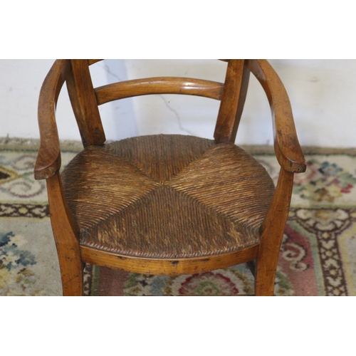 56 - VINTAGE CHILDS WICKER BASE CHAIR
38 X 38 X 60CM