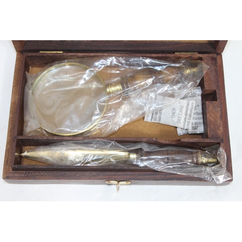 475 - BOXED MAGNIFYING GLASS AND LETTER OPENER