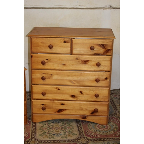 59 - PINE CHEST OF DRAWERS AND BEDSIDE TABLE 
78 X 40 X 88CM