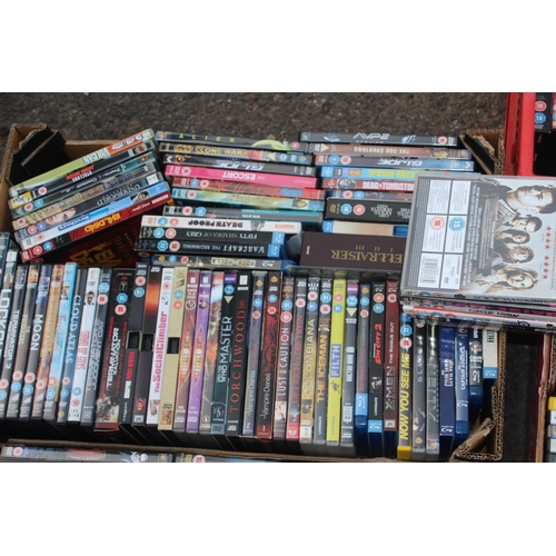 658 - LARGE QUANTITY OF DVDS