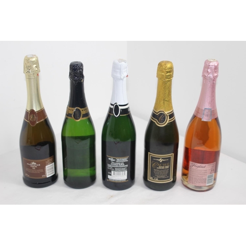 697 - 5 X BOTTLES OF VARIOUS SPARKLING WINE