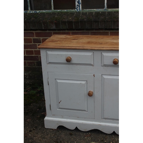 79 - PAINTED PINE SIDEBOARD
138 X 44 X 88CM