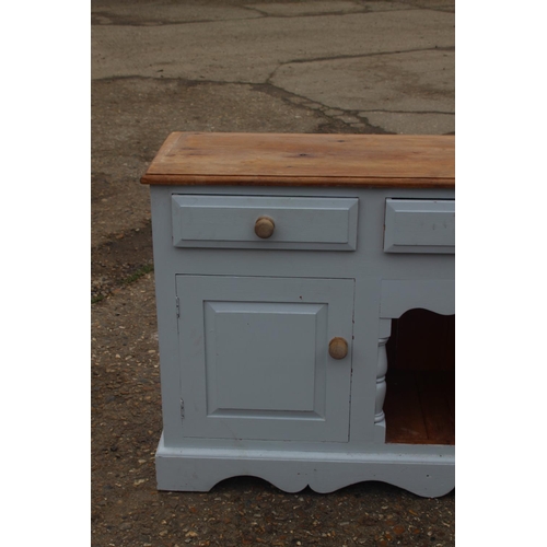 80 - PAINTED PINE SIDEBOARD
158 X 44 X 88CM