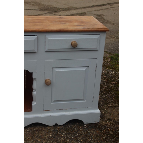 80 - PAINTED PINE SIDEBOARD
158 X 44 X 88CM