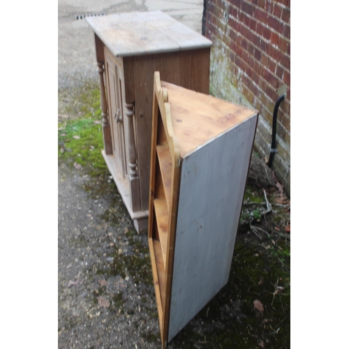 82 - PINE CUPBOARD AND CORNER CUPBOARD
71 X 43 X 92CM