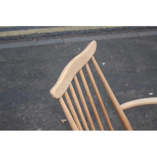 92 - ERCOL ROCKING CHAIR
66 X 84CM