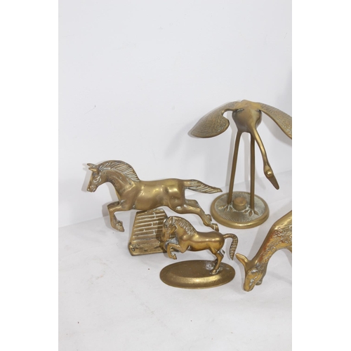 529 - QUANTITY OF BRASS ANIMALS