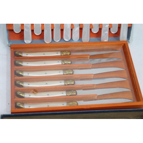 533 - 3 X SET OF NEW BOXED CUTLERY