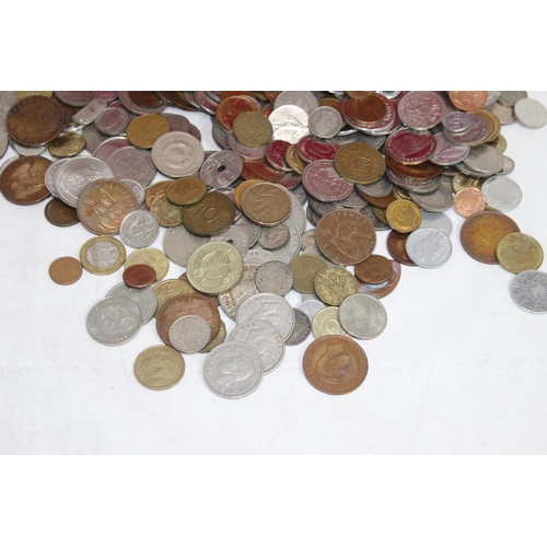 541 - QUANTITY OF VARIOUS COINS