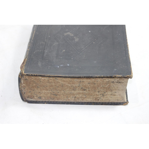 554 - ANTIQUE 1804 BIBLE