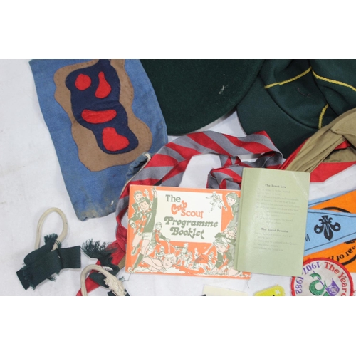 555 - QUANTITY OF BOY SCOUT MEMORABILIA