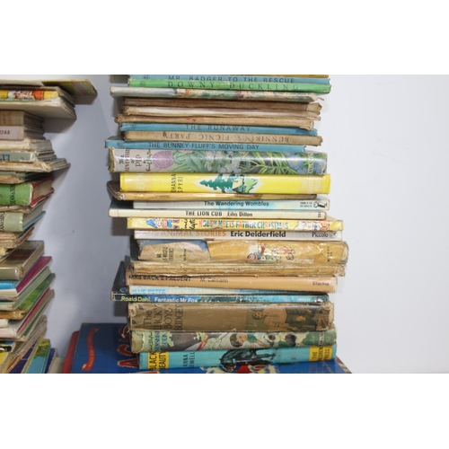 556 - VERY GOOD BOX OF EARLY CHILDREN'S BOOKS