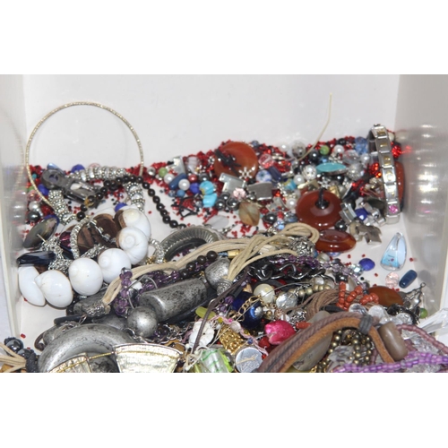 576 - BOX OF COSTUME JEWELLERY