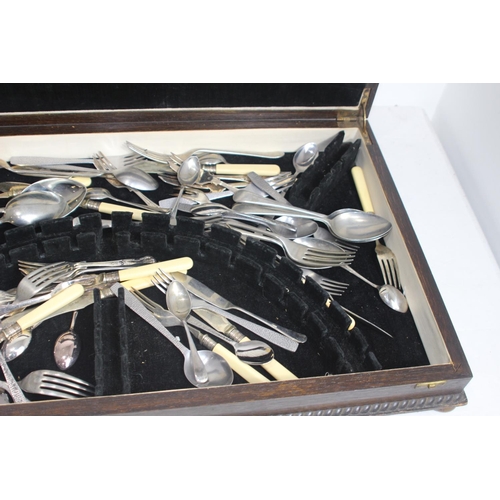 588 - LARGE BOX OF CUTLERY