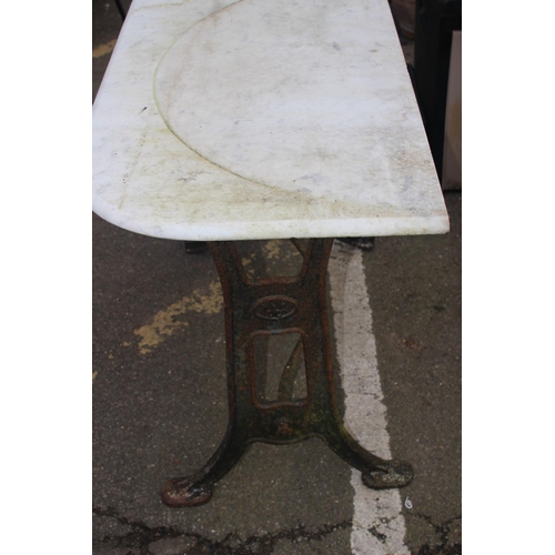 177 - VINTAGE CAST IRON POTTING TABLE WITH MARBLE TOP
106 X 53 X 72CM