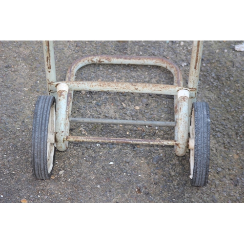 187 - VINTAGE SACK TROLLEY
87CM