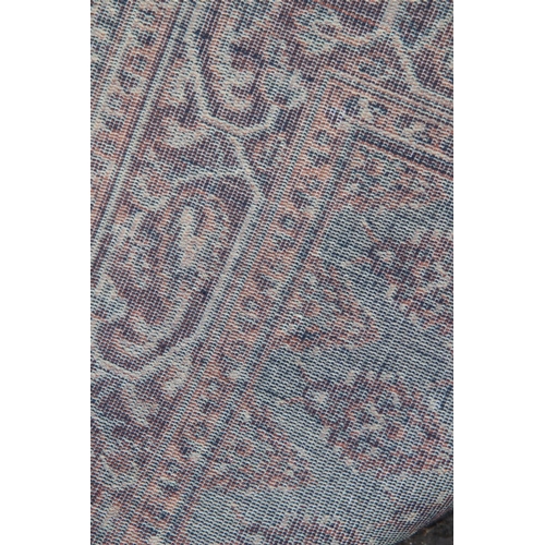 200 - VINTAGE SILK RUG
105CM